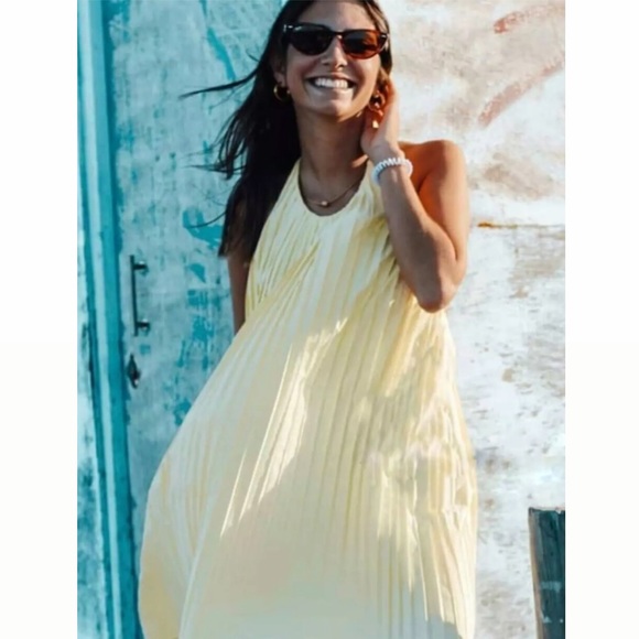 Zara | Dresses | Zara Pleated Halter 